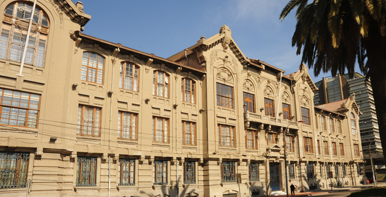 FACULTAD DE DERECHO