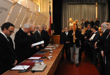 Rector Claudio Elórtegui efectúa Cuenta Anual en Claustro Pleno Ordinario 2015 - Foto 2