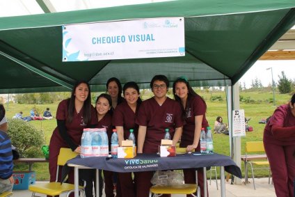 Última Feria Saludable del 2015 se realizó en el Campus Curauma - Foto 1