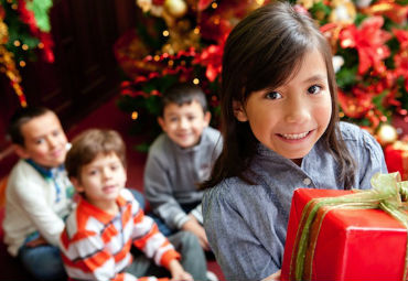 Campaña hagamos feliz a un niño esta navidad