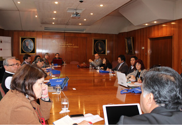 Integrantes de la Comisión de Vicerrectores de Investigación del CRUCH asumirán un rol activo frente a temas país - Foto 2