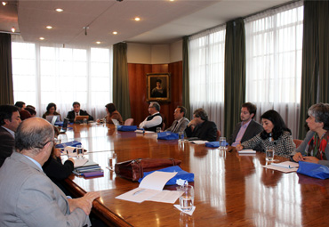 Integrantes de la Comisión de Vicerrectores de Investigación del CRUCH asumirán un rol activo frente a temas país - Foto 3