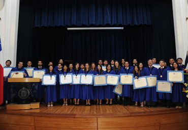 Nueva generación de doctores se gradúa en la PUCV