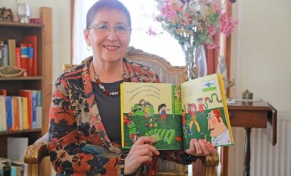 Doctora en Derecho PUCV presenta libro infantil sobre derecho a la salud - Foto 1