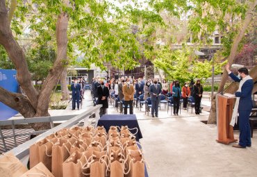 PUCV realiza primera ceremonia de graduación presencial después de un año y medio - Foto 2