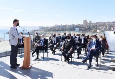 PUCV inaugura nuevo edificio para las escuelas de Ingeniería Civil y de Construcción y Transportes - Foto 3