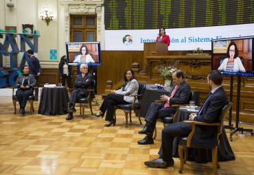 PUCV y Bolsa de Santiago presentaron libro de Enrique Marshall sobre Educación Financiera - Foto 2