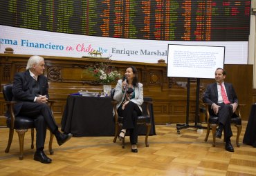 PUCV y Bolsa de Santiago presentaron libro de Enrique Marshall sobre Educación Financiera - Foto 3