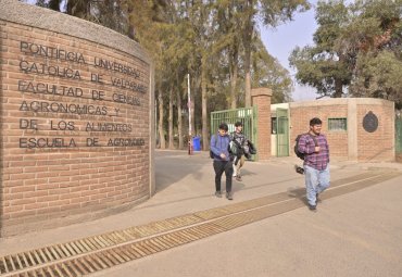 Ceremonia de conmemoración de los 60 años de la Escuela de Agronomía PUCV