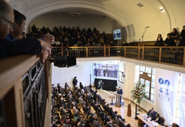 Rector Nelson Vásquez rinde cuenta anual ante masiva concurrencia al Claustro Pleno 2024