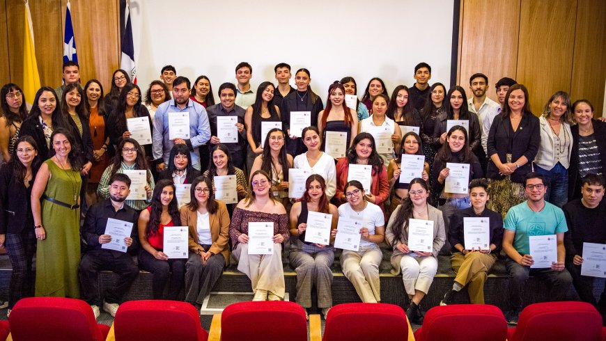 PUCV certificó a primera generación de estudiantes “Agentes de Cambio”