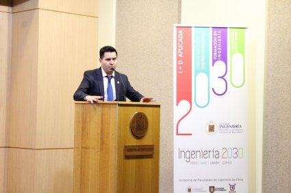 Facultad de Ingeniería PUCV recibió al MOP, la Academia y las empresas para dialogar acerca de los requerimientos en infraestructura de la región al año 2030