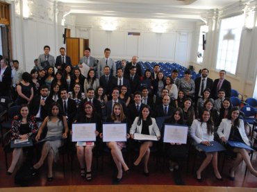 Titulación Escuela de Derecho 2016