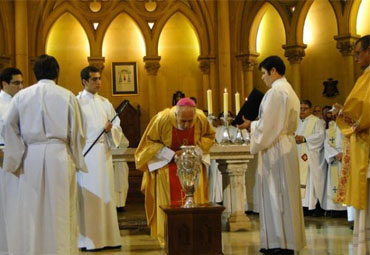 Misa Crismal en Iglesia Catedral de Valparaíso