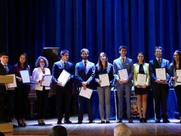 Ceremonia de premiación aniversario Escuela de Derecho