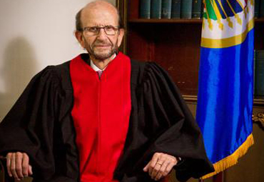 Acto de investidura del grado de Doctor Scientiae et Honoris Causa a Eduardo Vio Grossi