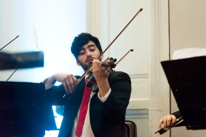 Católica de Valparaíso celebra el Día del Sagrado Corazón con concierto de su Orquesta de Cámara