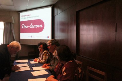 Académicos de la Facultad de Ingeniería PUCV firmaron Convenio de DOC-INNOVA 2018