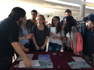 Estudiantes PACE de primer año asisten al tradicional Encuentro al Atardecer