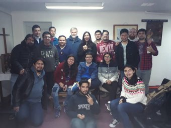 Monseñor Pedro Ossandón visita Pastoral PUCV