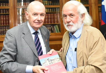 Lanzamiento del libro conmemorativo “Memoria Histórica de la Universidad”