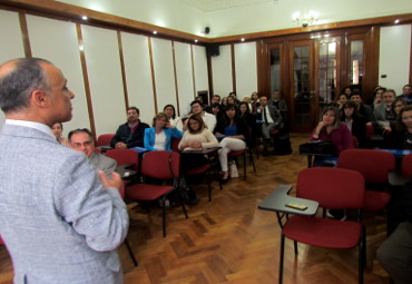 Facultad de Filosofía y Educación efectuó ceremonia de entrega de diplomas a los egresados de los Diplomados Viña del Mar 2018