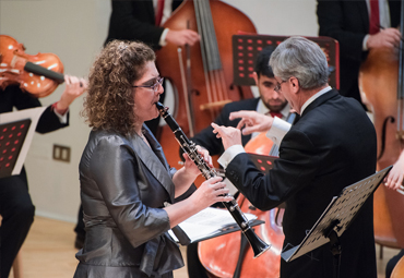 PUCV presentó remodelación de sala con concierto de la Orquesta de Cámara