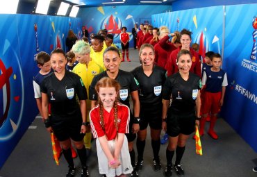 Ex Alumna de EFI PUCV arbitra en Mundial Femenino en Francia