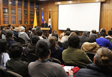 Instituto de Filosofía PUCV realizó clase magistral sobre ética y alteridad