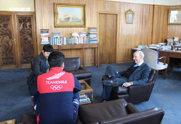 Rector despide a seleccionado PUCV que defenderá a Chile en Universiade Nápoles 2019