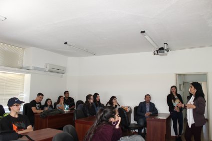 Facultad realiza charla sobre intercambio estudiantil “Te cuento mi experiencia”