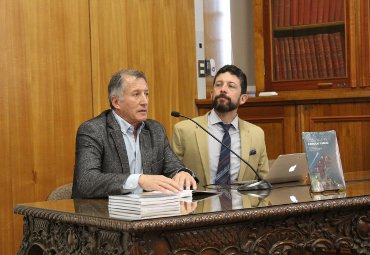 Académicos de la Escuela de Educación Física presentaron libro "Vida activa, ejercicio y salud"