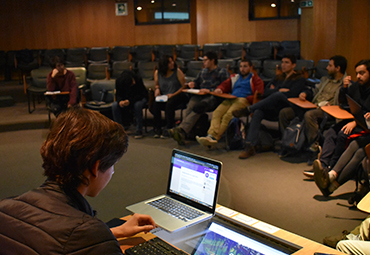 Estudiantes realizan plenario para coordinar actividades de CEACH 2019