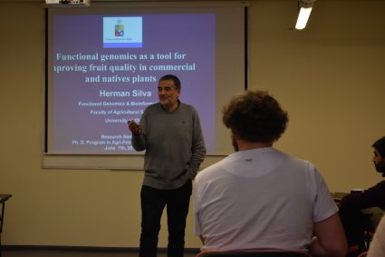 Dr. Herman Silva realizó seminario en el Doctorado en Ciencias Agroalimentarias