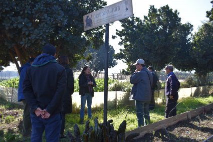 Especialista guatemalteco en agricultura orgánica, Leonel Navas, visita la Escuela de Agronomía y Estación Experimental La Palma