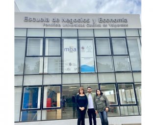 Primer Centro de Estudiantes de Ingeniería en Administración de Negocios