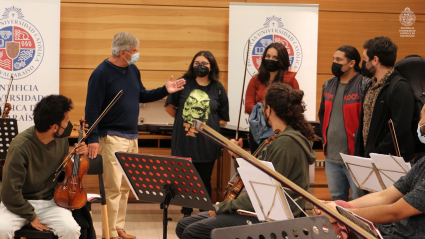 Orquesta Clásica PUCV da la bienvenida a sus nuevos integrantes