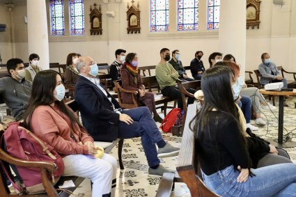 Pastoral de Derecho PUCV lleva a cabo charla sobre el Santo Sudario de Turín