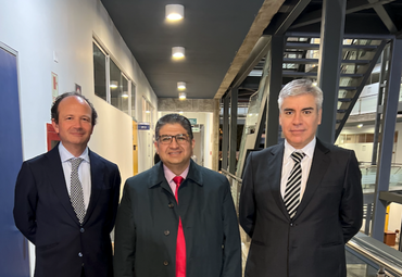 Profesor Eduardo Cordero participa como profesor visitante en programa de Maestría en Derecho Administrativo de la Pontificia Universidad Católica del Perú