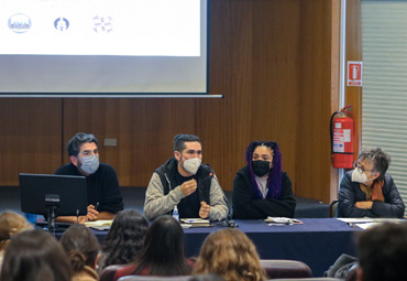 Académicos y dirigentes juveniles se reunieron para conversar sobre precariedad laboral, pandemia y organización en tiempos de crisis