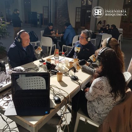 Académicos de la EIB participan en programa de UCV Radio