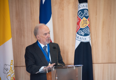 PUCV otorga grado de Doctor Scientiae et Honoris Causa al director de la RAE Santiago Muñoz Machado