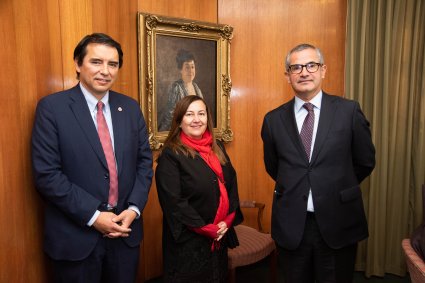 PUCV otorga grado de Doctor Scientiae et Honoris Causa al director de la RAE Santiago Muñoz Machado