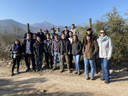 Productiva visita de curso de Agronomía de la Universidad de Talca a Estación Experimental La Palma