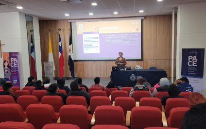 Estudiantes de Quebrada Alvarado visitan la PUCV