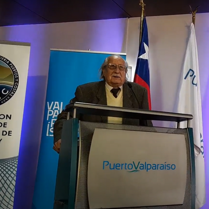 Académico Alejandro López fue homenajeado en el SIOP 2022