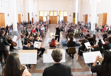 Orquesta y Coro de la PUCV ofrecieron vibrante concierto navideño en Limache