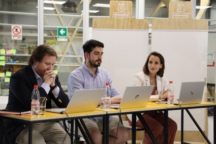 Keragelax: Proyecto que busca introducir parches de hidrogel inteligente en el mercado chileno es elegido como el Mejor Emprendimiento del Año PUCV 2022