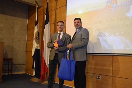 Ex Ministro de Ciencias, Flavio Salazar Onfray, Inaugura Año Académico de la Facultad de Ciencias