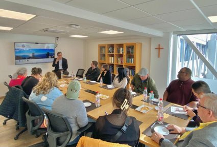 Profesores y estudiantes de postgrado de Northern Kentucky University visitan ENE PUCV